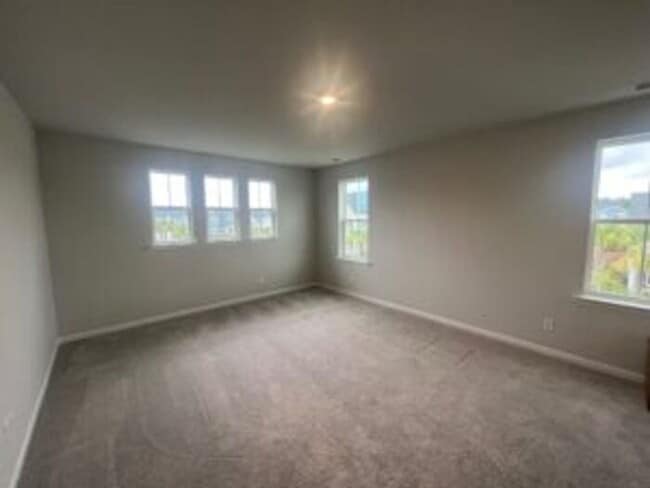 Building Photo - Beautiful Summers Corner 5Bed/4.5Bath