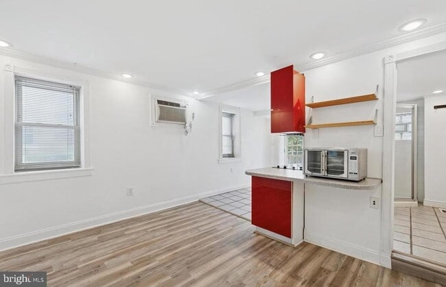 Building Photo - 2621 Sepviva St