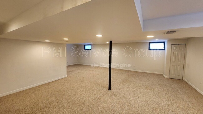 Building Photo - 1322 Foxford Ln