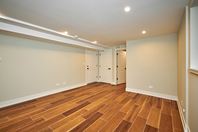 Building Photo - 5200 N Winthrop Ave