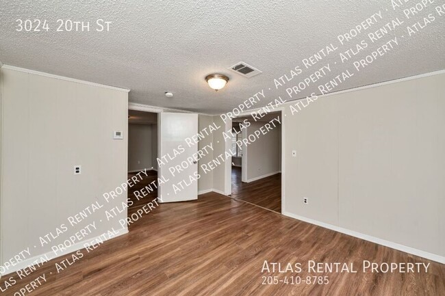 Building Photo - 3024 20th St