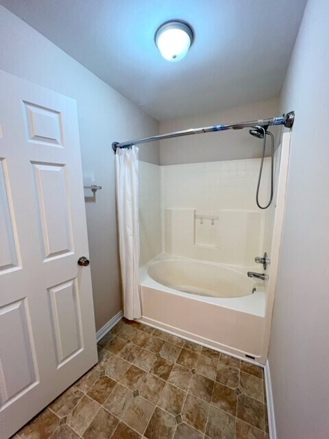 Building Photo - 6116 Trillium Woods Ct