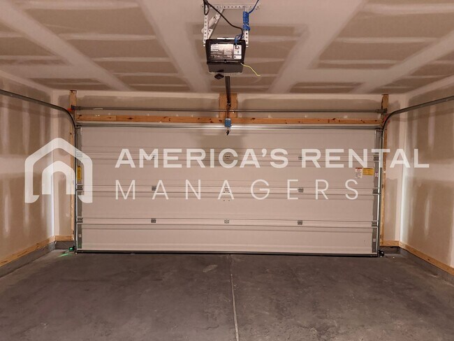 Building Photo - HALF OFF DEPOSIT SPECIAL!! New Constructio...