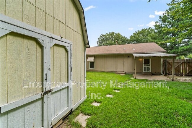 Building Photo - 7103 Tagen Dr