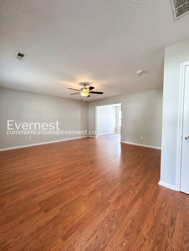 Building Photo - 10339 Gold Pan Rd