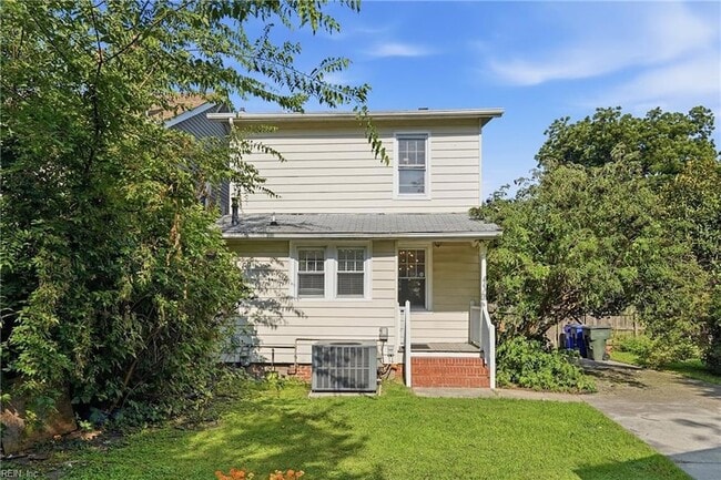 Building Photo - 920 Oaklawn Ave