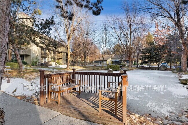 Building Photo - 3675 S Gekeler Ln