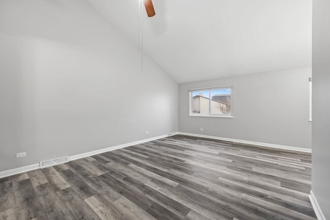 Building Photo - 73 Century Dr