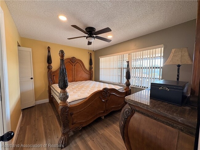 Building Photo - 106 Fairway Ct