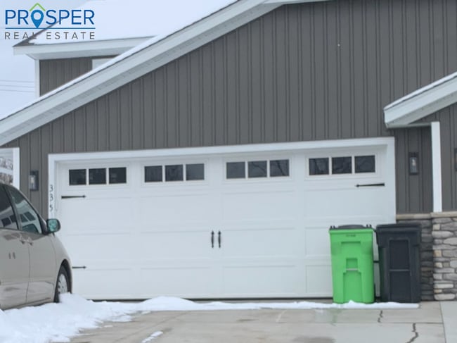 Building Photo - TH335X