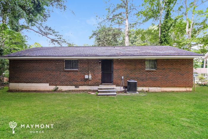 Building Photo - 624 Robert E Lee Pkwy