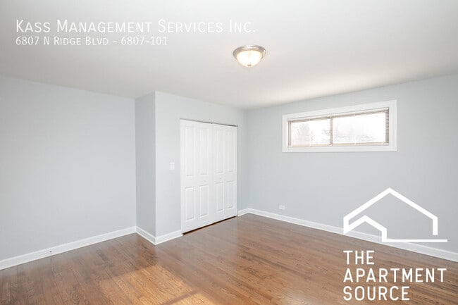 Building Photo - 6807 N Ridge Blvd