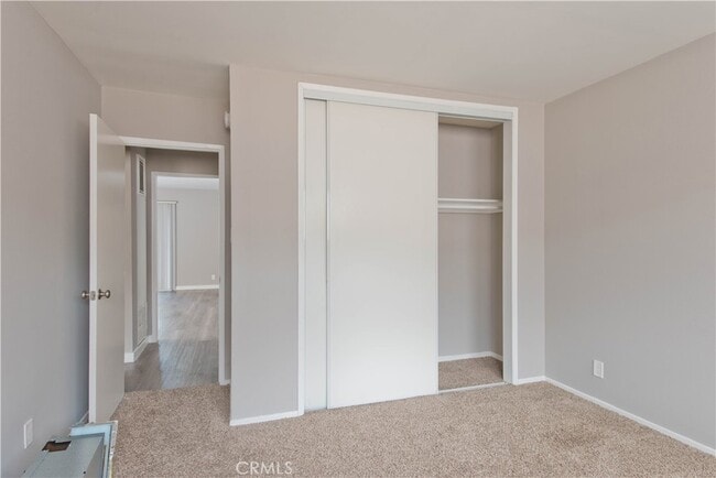 Building Photo - 5415 Newcastle Ave