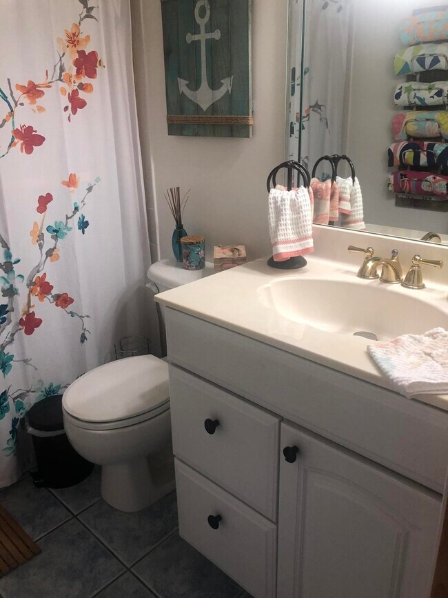 Building Photo - 5159 N Hwy A1A