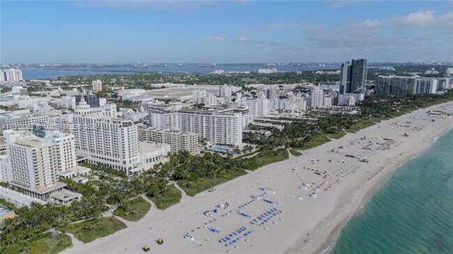 Building Photo - 100 Lincoln Rd