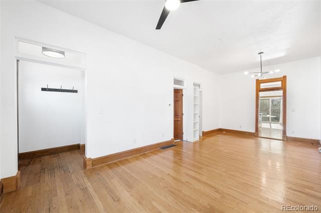 Building Photo - 326 E Dakota Ave