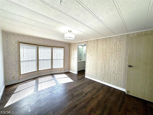 Building Photo - 16004 Tangelo Way