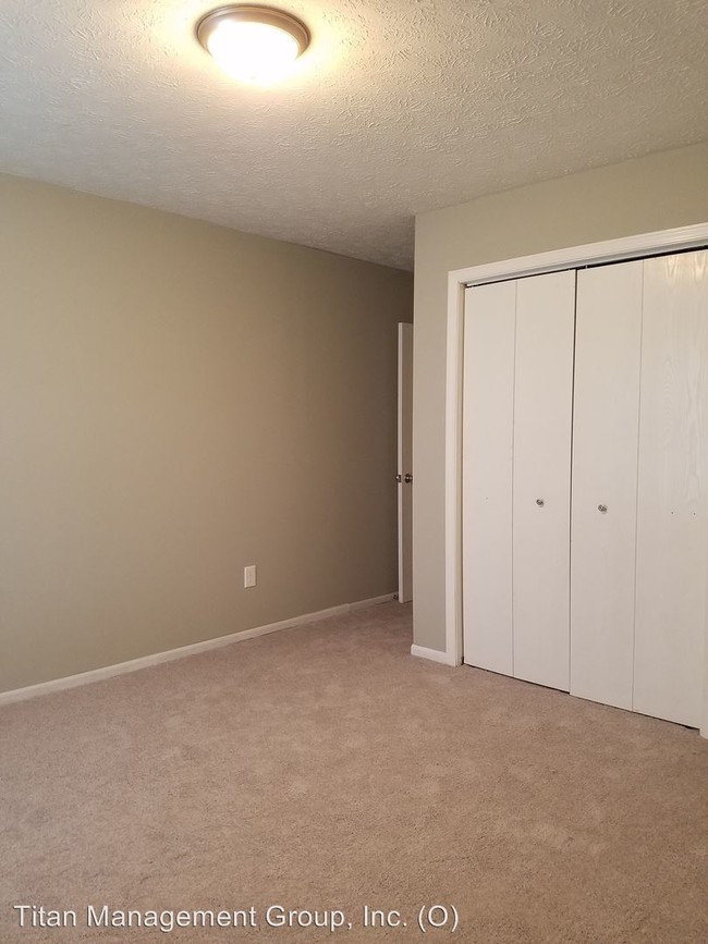 Building Photo - 80 Bridgewater Ct