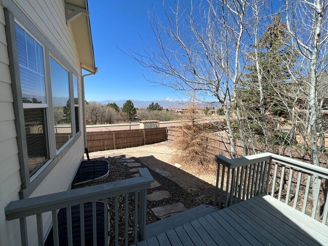 Building Photo - Pine Creek 5bd Home on Corner Lot 6 month ...