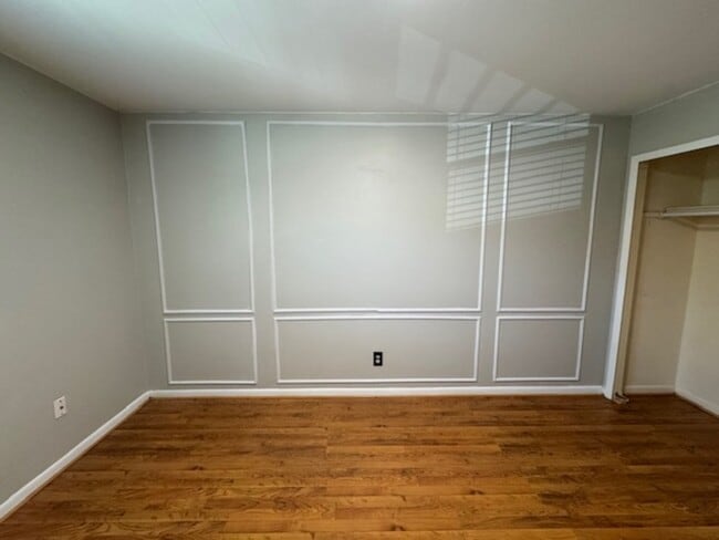 Building Photo - 241 Cedarmere Cir