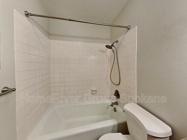 Building Photo - 13625 N Regal Ct