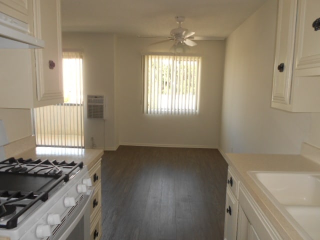 Floorplan - 1806 CORINTH AV