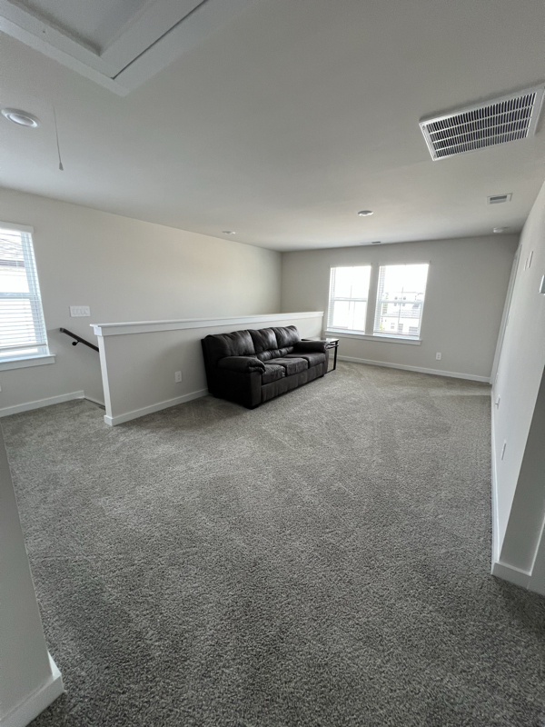 Building Photo - 4256 Skyridge Dr