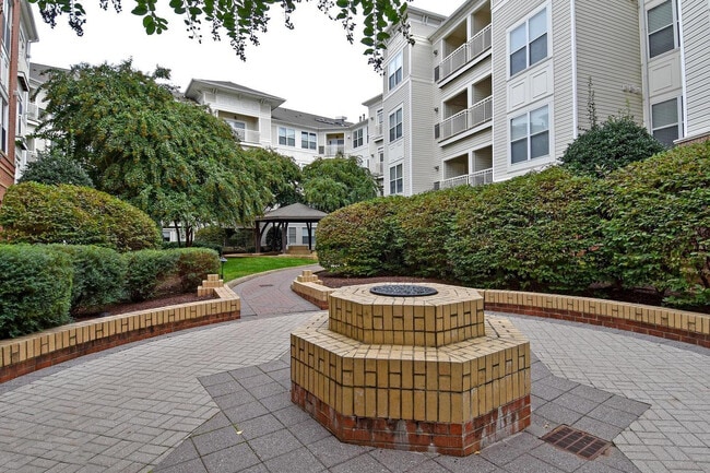 Building Photo - 9480 Virginia Center Blvd