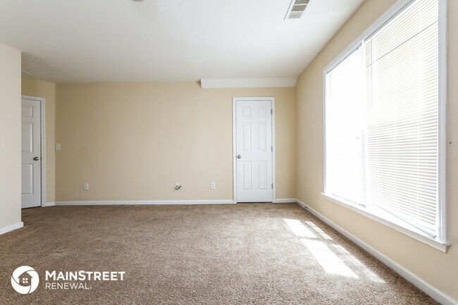 Building Photo - 2115 Vistoria Dr