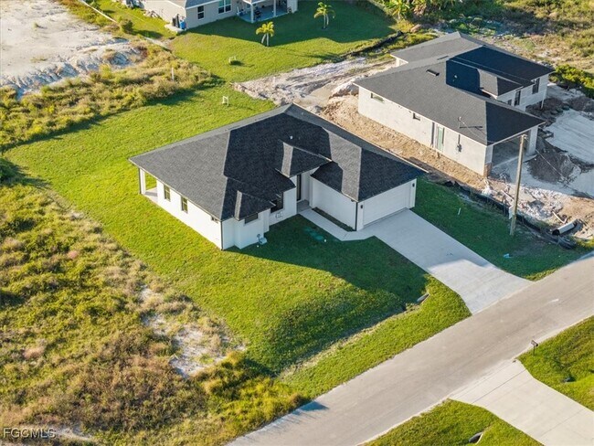 Building Photo - 1024 Halby Ave S