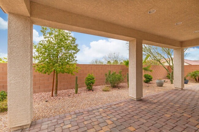 Building Photo - 4209 W Gallinule Dr