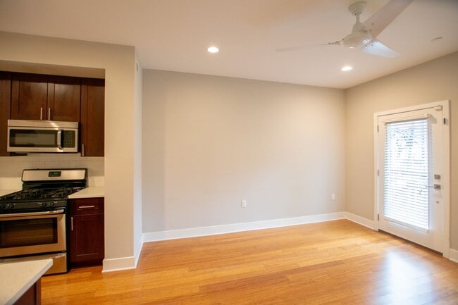 Building Photo - Modern & Efficient Point Breeze Townhome!