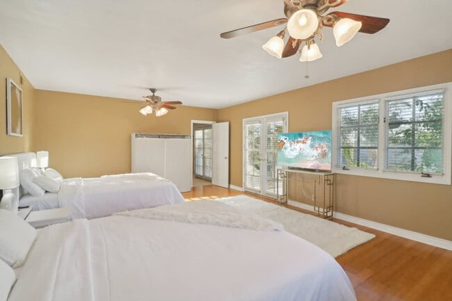 Building Photo - 2908 Lakemont Dr