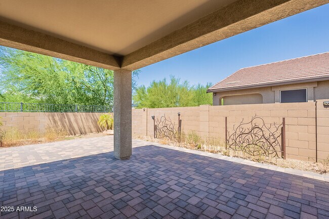 Building Photo - 13606 W Desert Moon Way