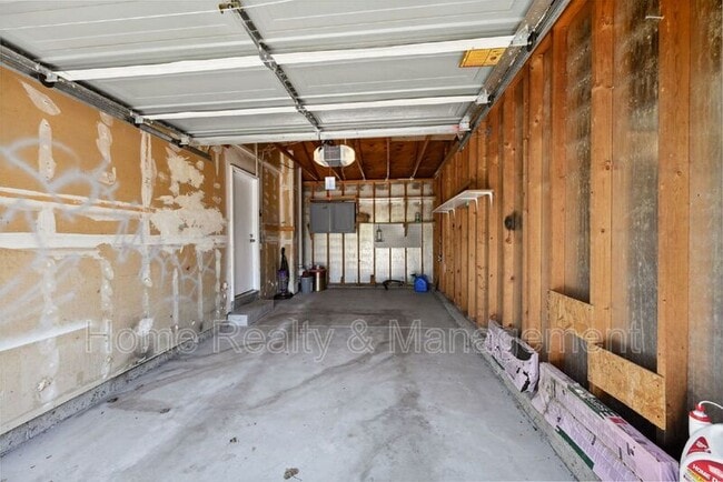 Building Photo - 10444 Hoyt Ct