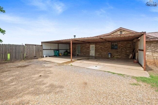 Building Photo - 11694 Loop 404