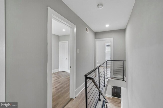 Building Photo - 1512 S Bailey St