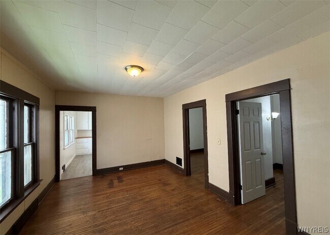 Building Photo - 22 Remoleno St