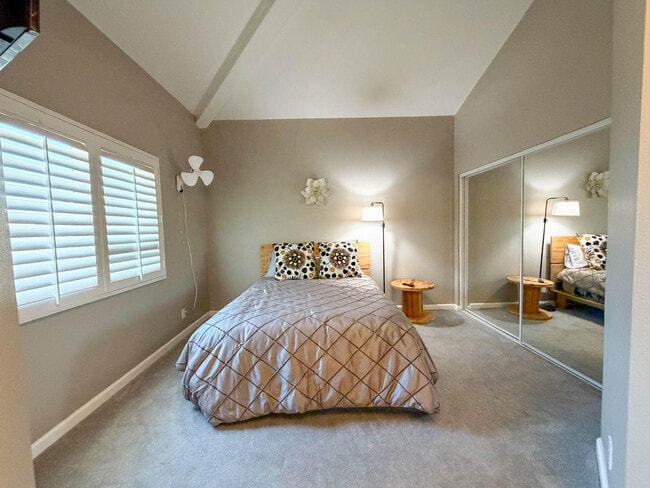 Building Photo - 78301 Terra Cotta Ct