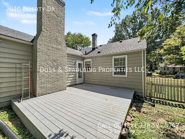 Building Photo - 2010 Liberty Dr