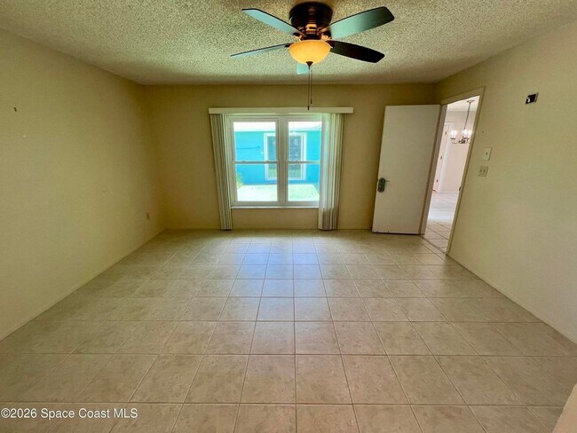 Building Photo - 1497 Krin Ct NE