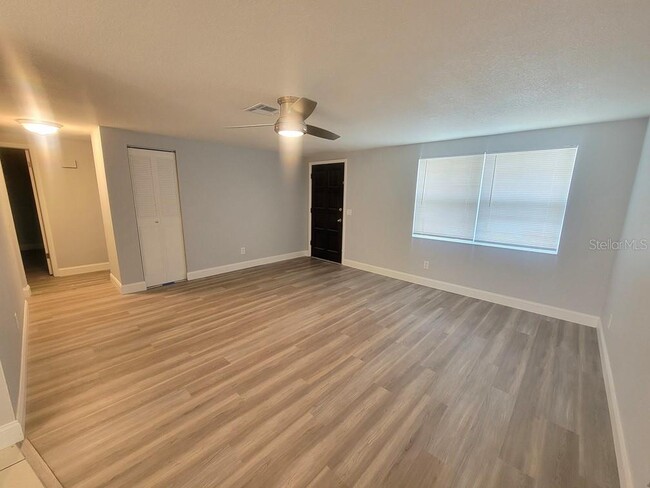 Building Photo - 9114 Cochise Ln