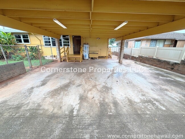 Building Photo - 1468 Noelani St