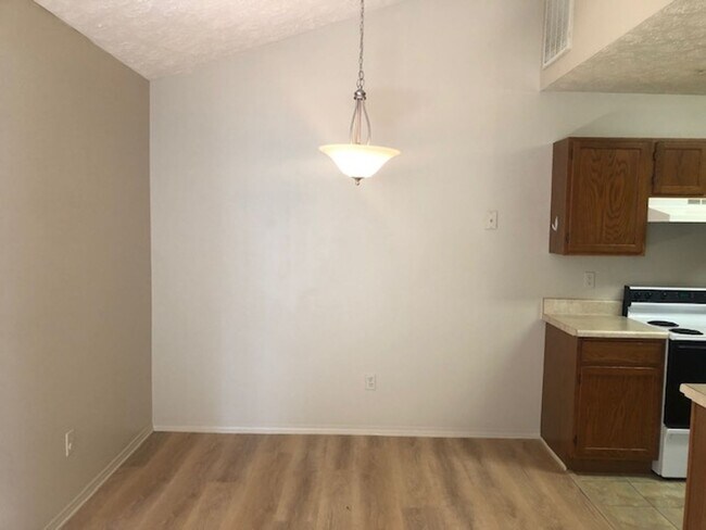 Building Photo - 2705 Beartooth Way