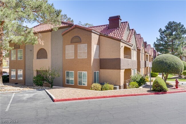 Building Photo - 2200 S Fort Apache Rd