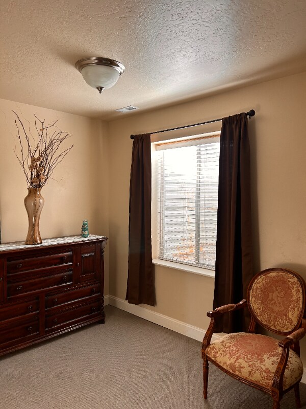 Building Photo - 2501 Prairie View Dr