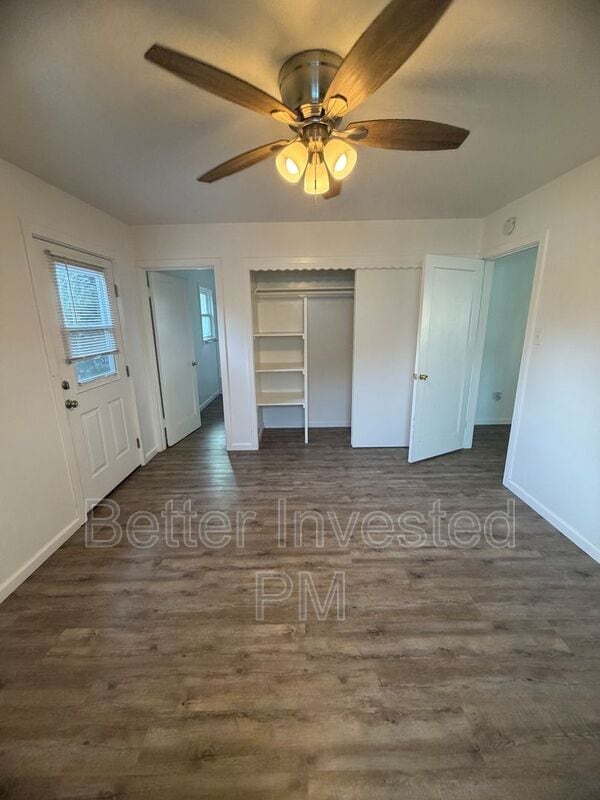 Building Photo - 727 N Pine St