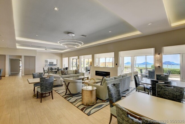 Building Photo - 3420 S Ocean Blvd