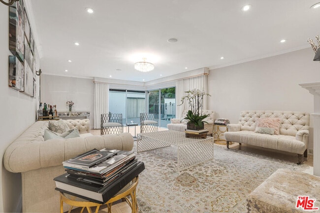 Building Photo - 936 Chantilly Rd