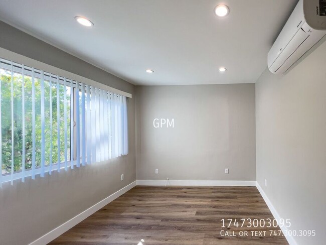 Building Photo - Charming Renovated 1-Bedroom Apartment in ...